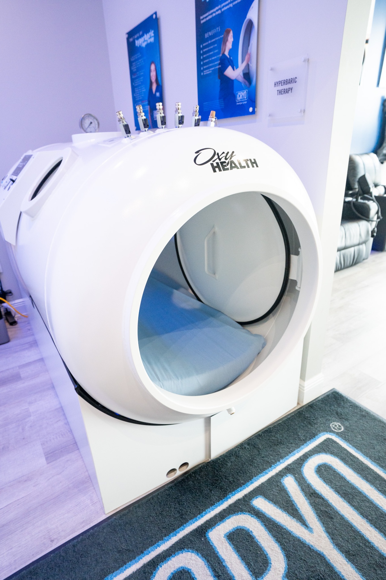 OxyHealth Fortius 420 hard-shell hyperbaric chamber at iCRYO Grosse Pointe